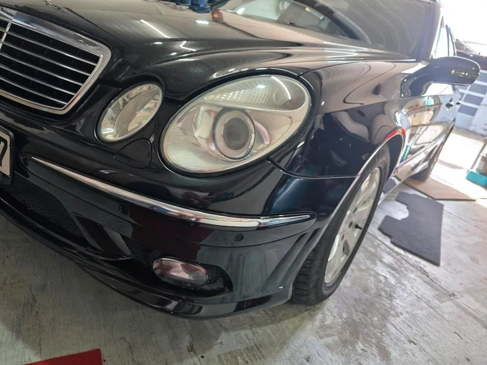 Mercedes-Benz E 320