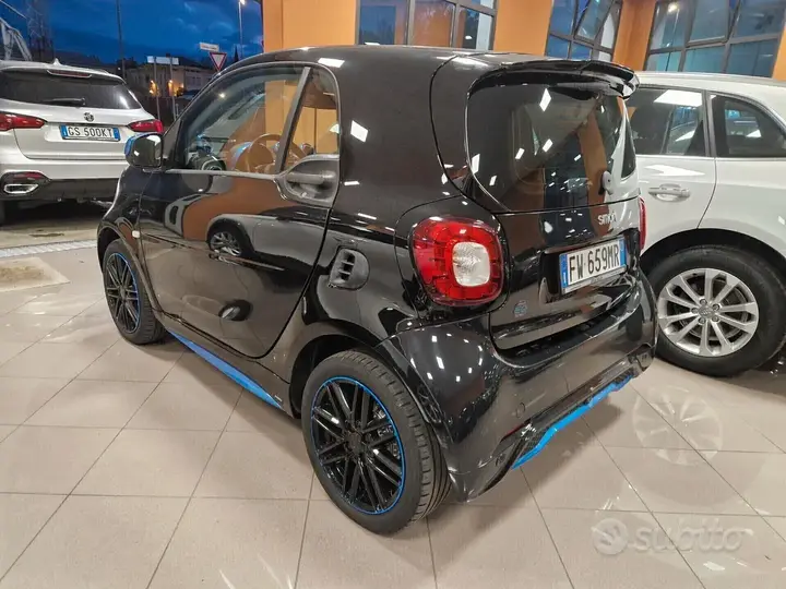 Smart Fortwo 2019 photo 4