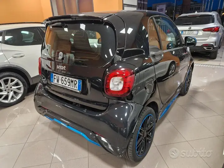 Smart Fortwo 2019 photo 3