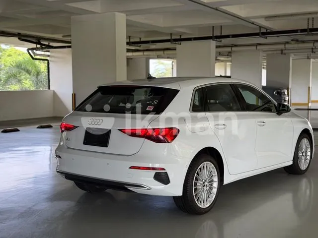 Audi A3 2023 photo 2