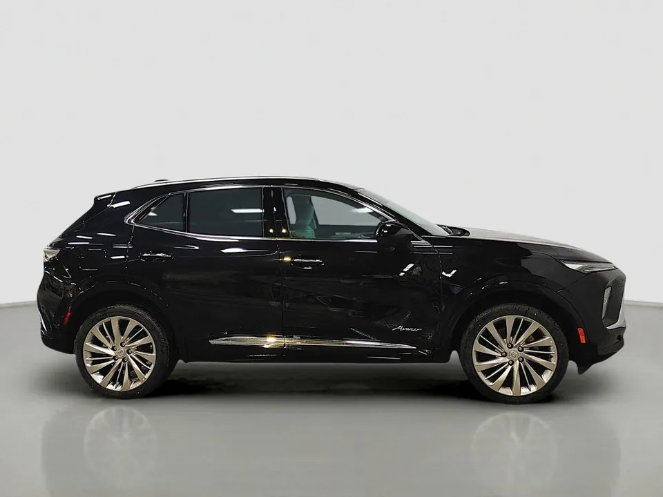 Buick Envision 2026 photo 2