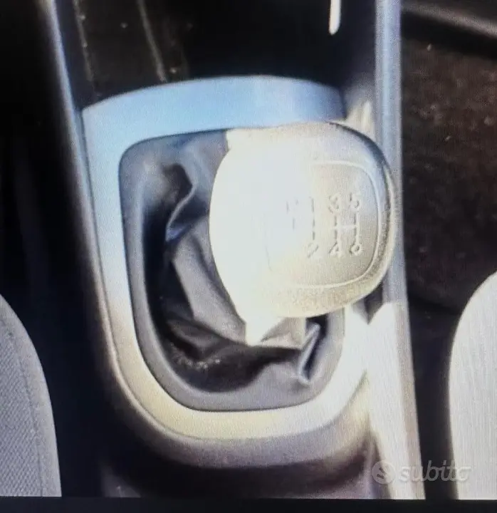 Kia Rio 2013 photo 3