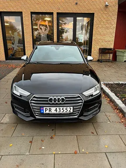 Audi A4 2018 photo 2