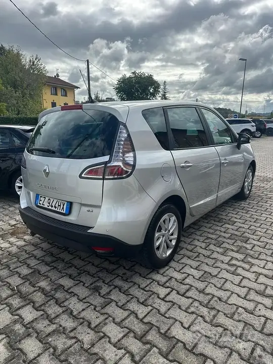 Renault Scenic 2015 photo 4