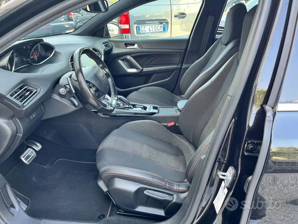 Peugeot 308 2020 photo 5