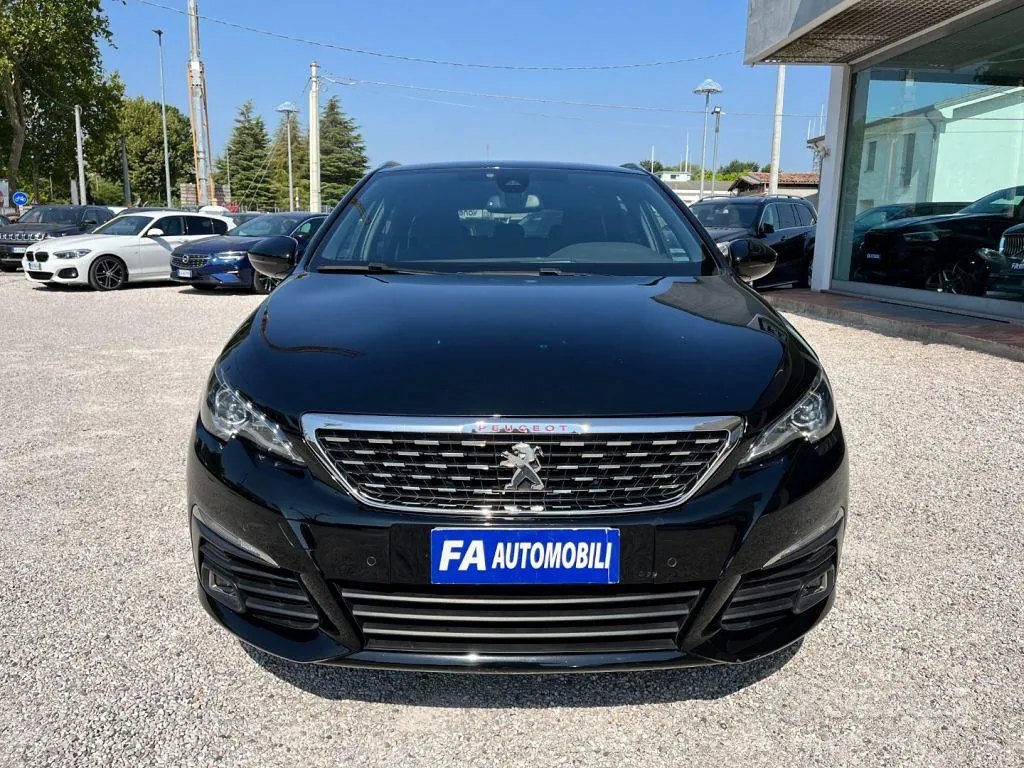 Peugeot 308 2020 photo 3