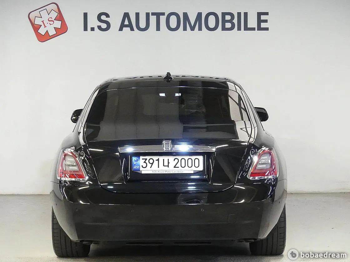 Rolls-Royce Ghost 2022 photo 3