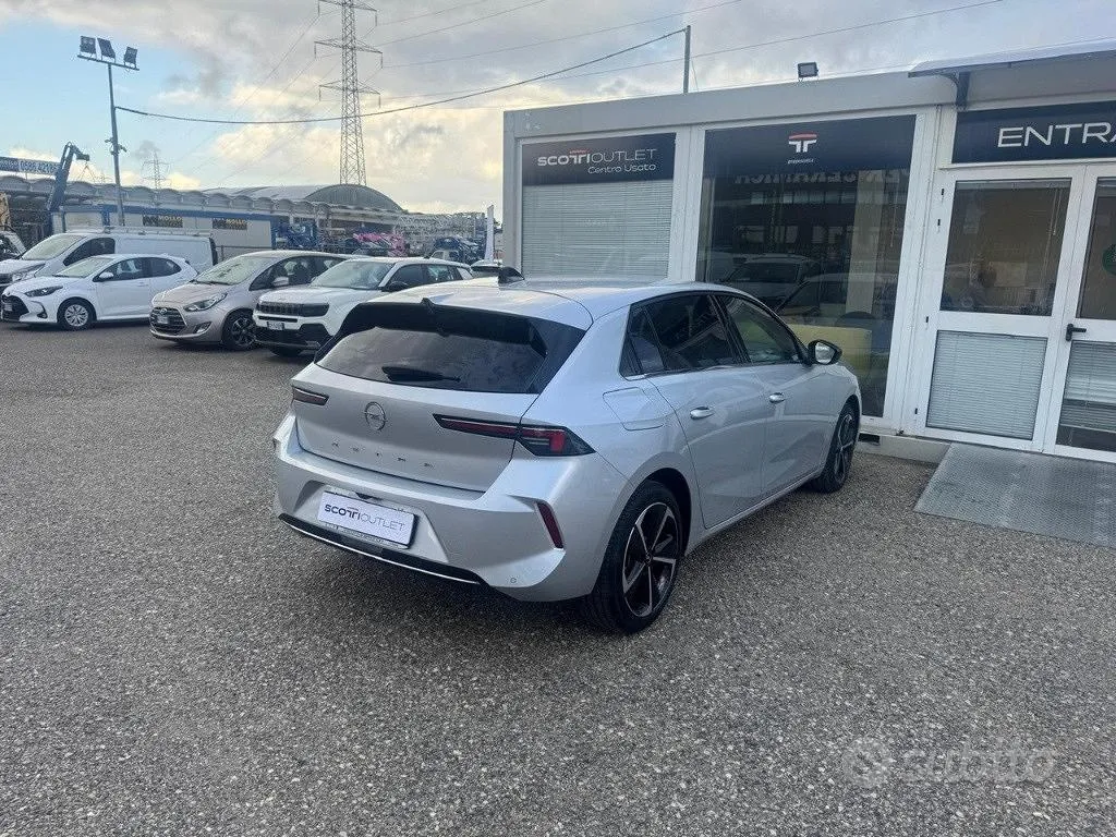 Opel Astra 2024 photo 4