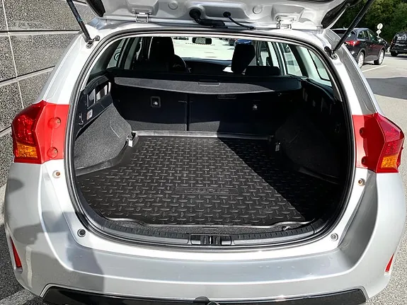 Toyota Auris 2014 photo 5
