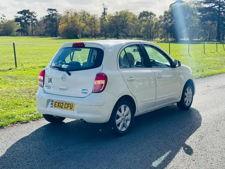 Nissan Micra 2012 photo 2