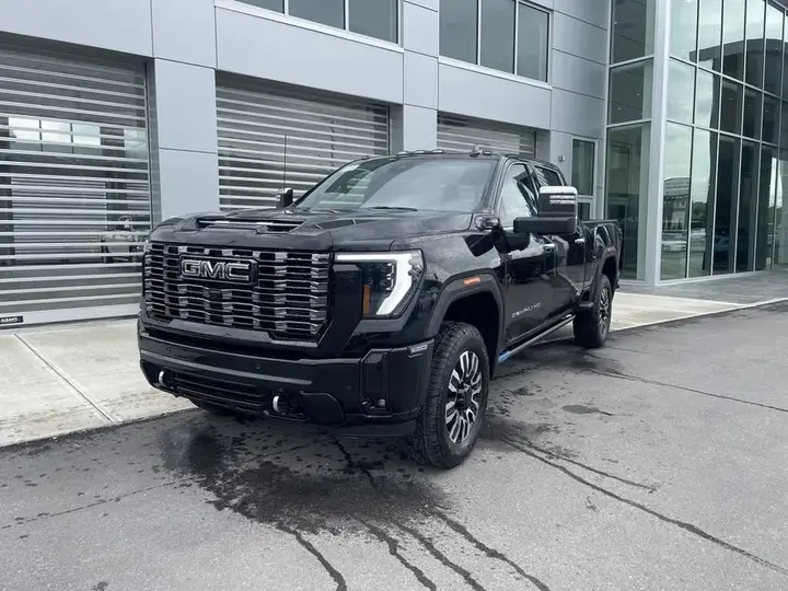 GMC Sierra 3500Hd 2026 photo 4