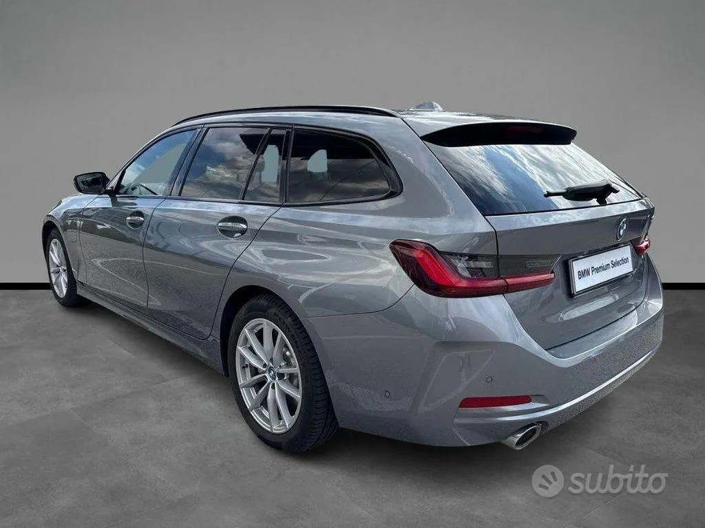 BMW 320 E Touring 2024 photo 4