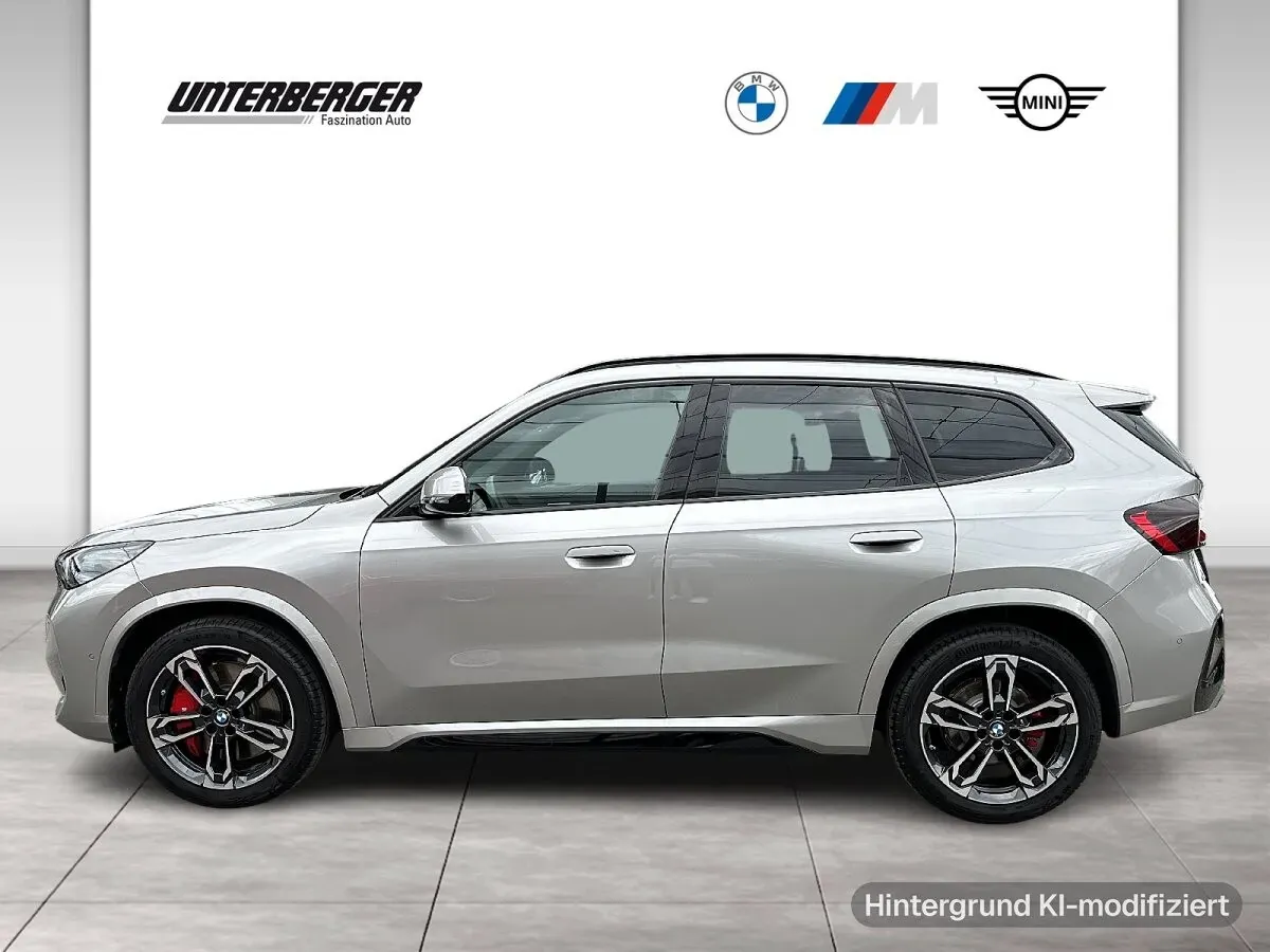 BMW Ix1 2026 photo 3