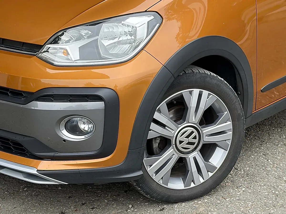 Volkswagen Up 2018 photo 3
