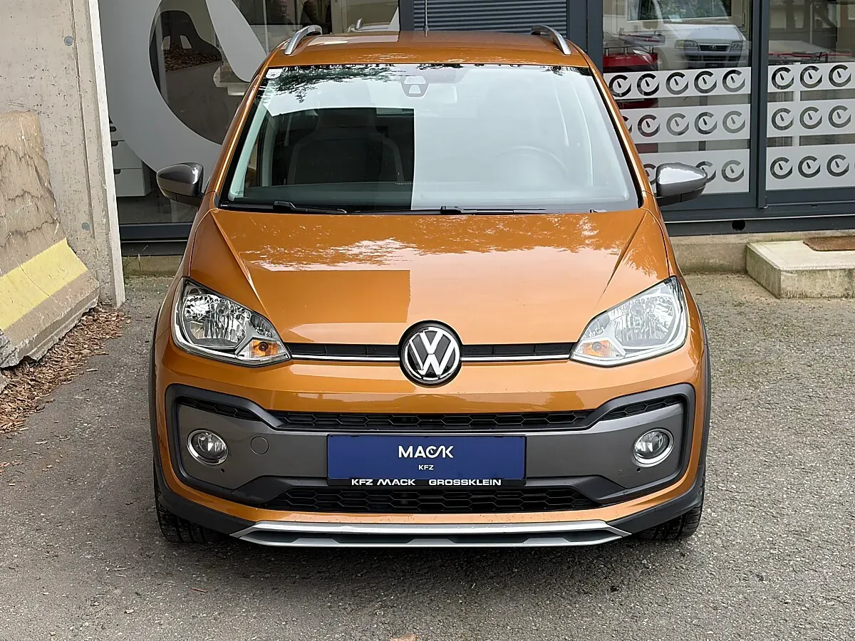 Volkswagen Up 2018 photo 2