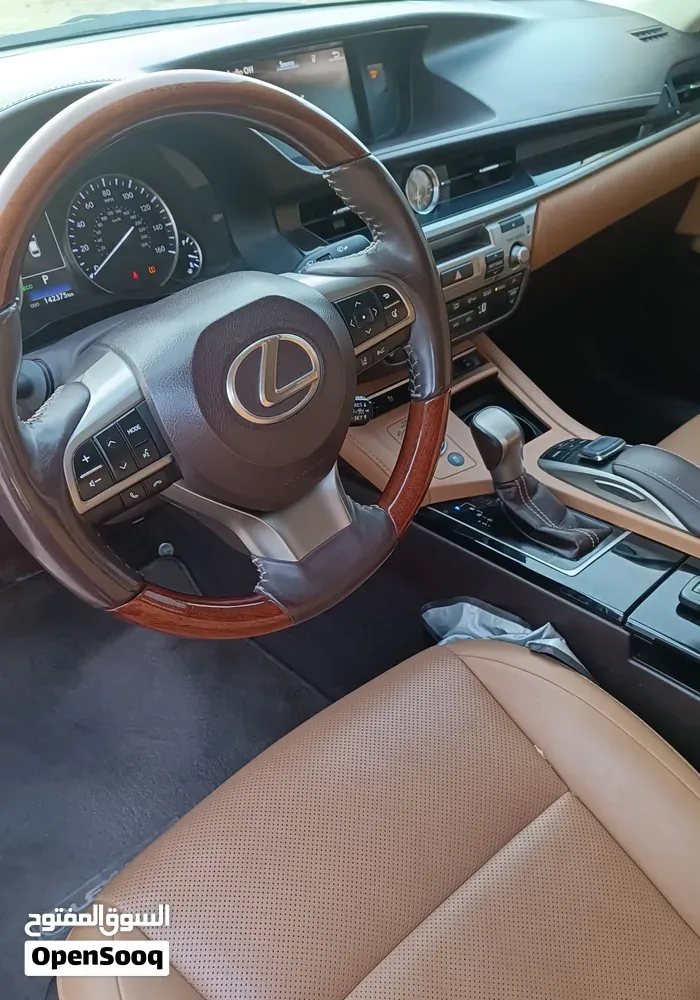 Lexus Es 350 2018 photo 3