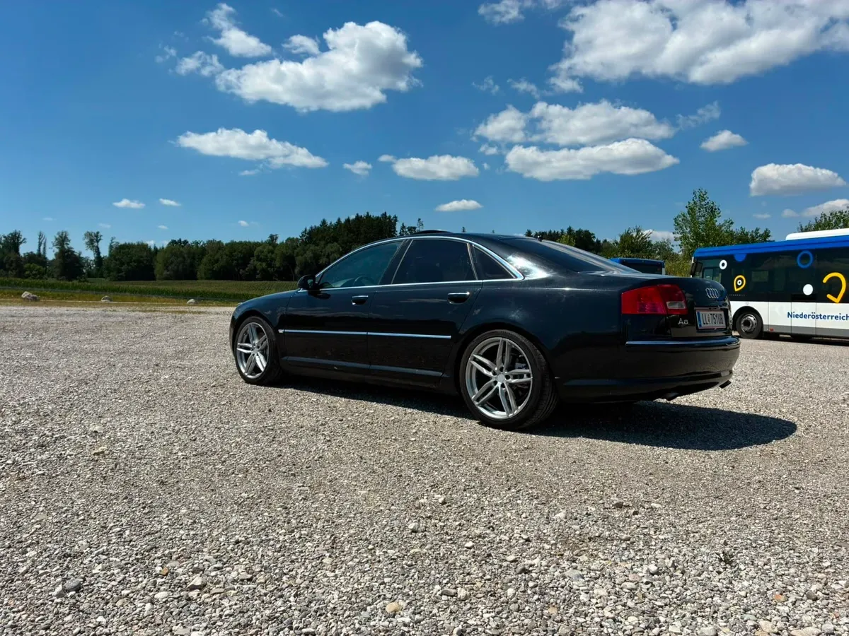 Audi A8 2007 photo 3