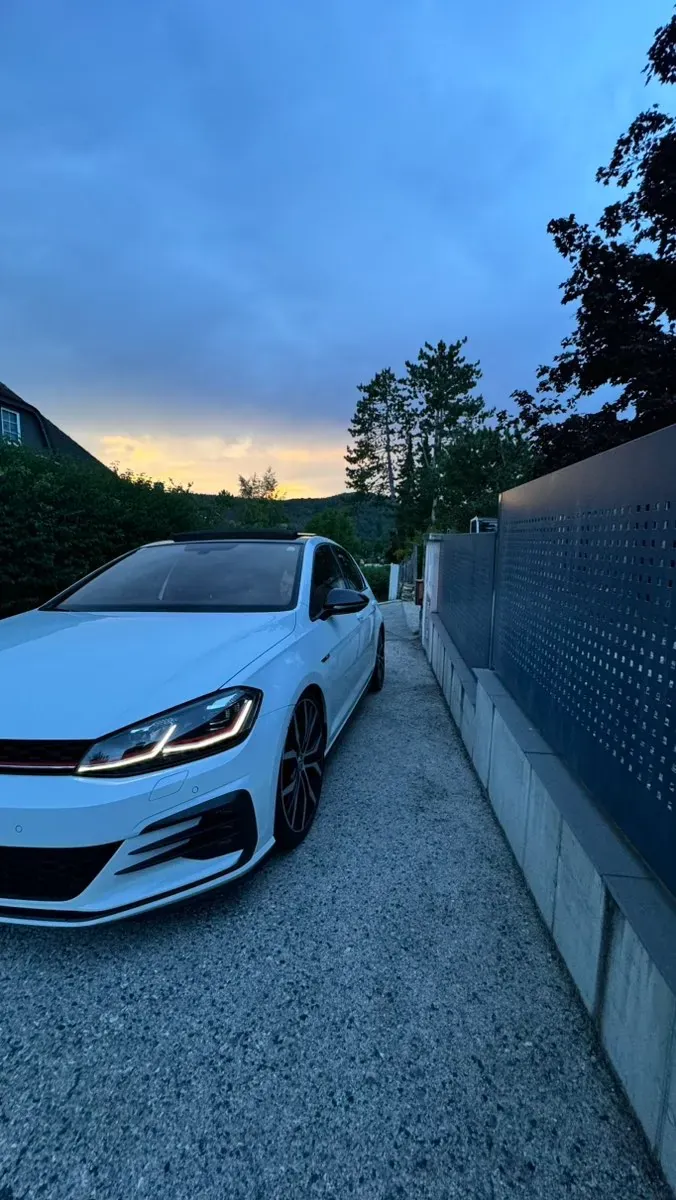 Volkswagen Golf Gti 2019 photo 2