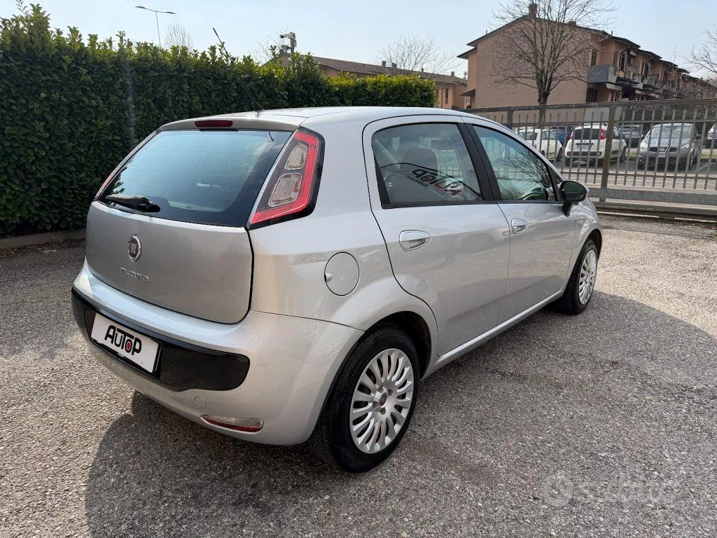 Fiat Punto Evo 2011 photo 5