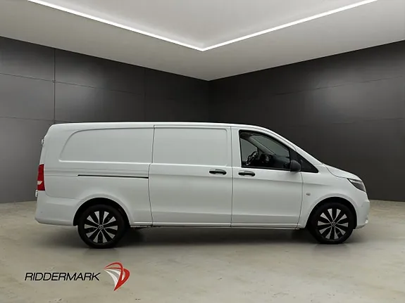 Mercedes-Benz Vito 119 2023 photo 2