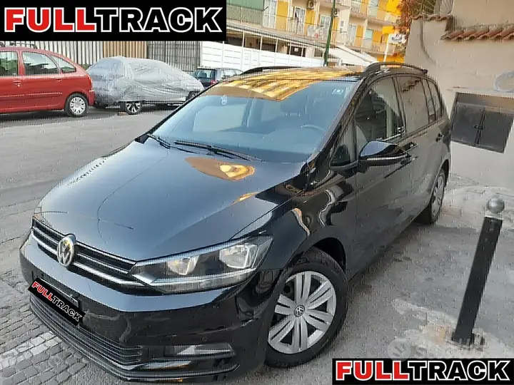 Volkswagen Touran 2017 photo 2