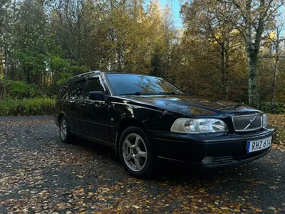 Volvo V70 2000 photo 2