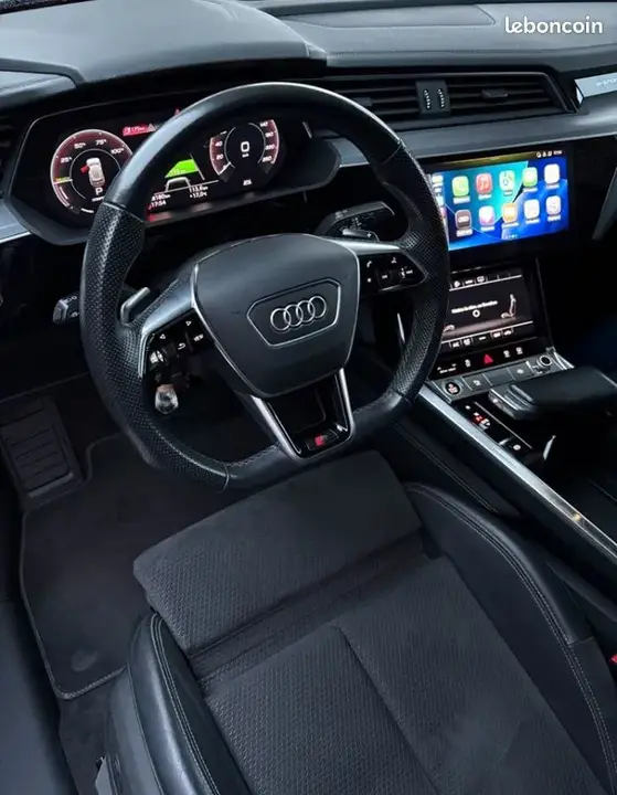 Audi Q8 2021 photo 3