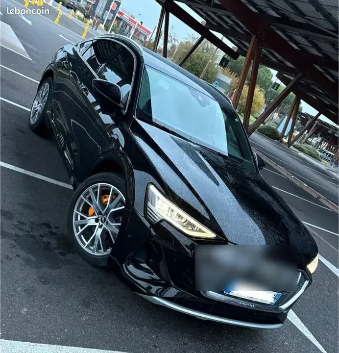 Audi Q8 2021 photo 2