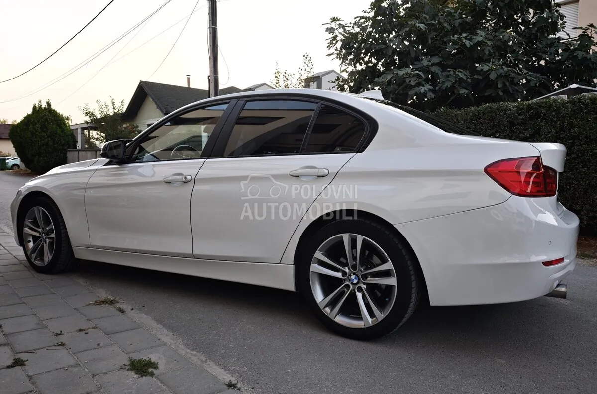 BMW 320 2013 photo 3