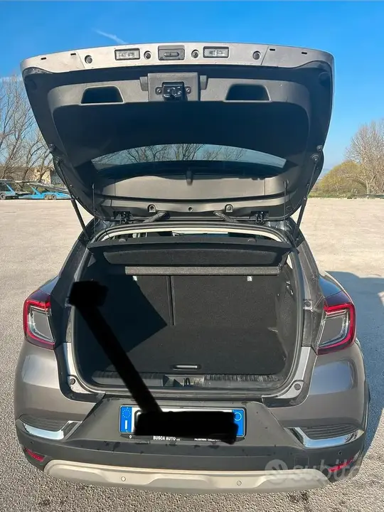 Renault Captur 2023 photo 3