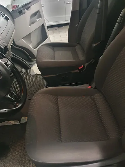 Volkswagen Transporter 2010 photo 5