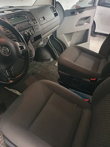 Volkswagen Transporter 2010 photo 4