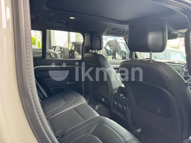 Land Rover Defender 2026 photo 2