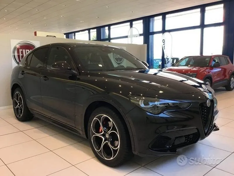 Alfa Romeo Stelvio 2025 photo 5