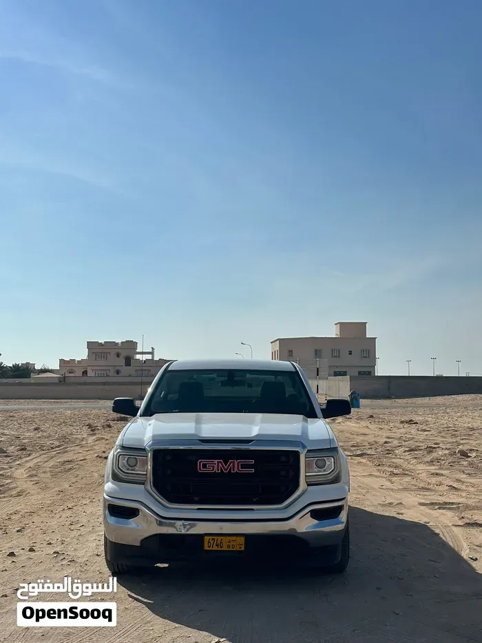 GMC Sierra