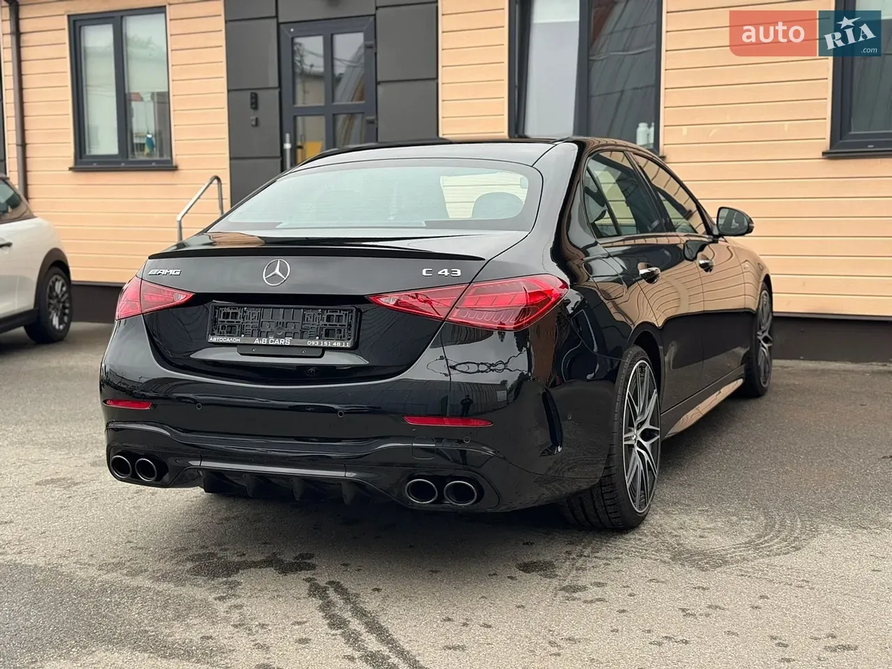 Mercedes-Benz C-Class 2024 photo 3