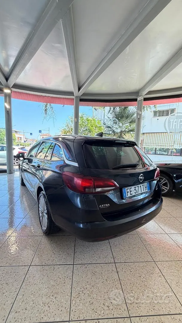 Opel Astra 2017 photo 4