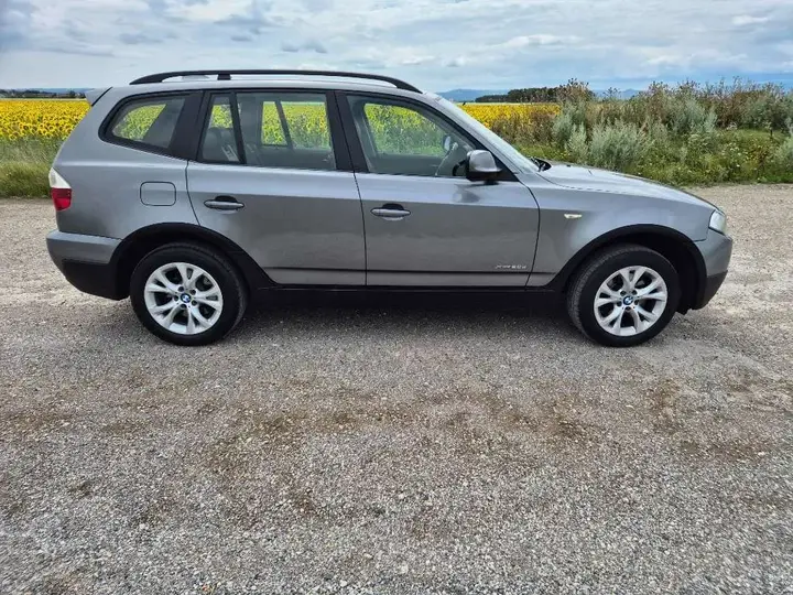 BMW X3 2010 photo 3