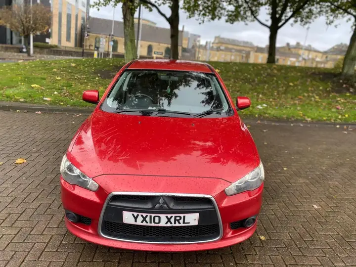 Mitsubishi Lancer 2010 photo 2