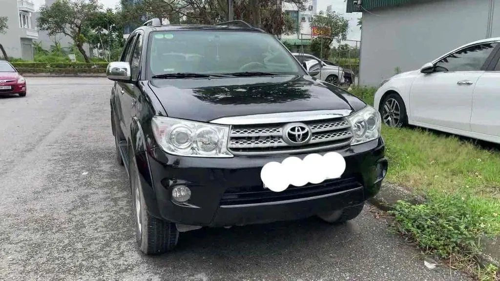 Toyota Fortuner 2009 photo 2