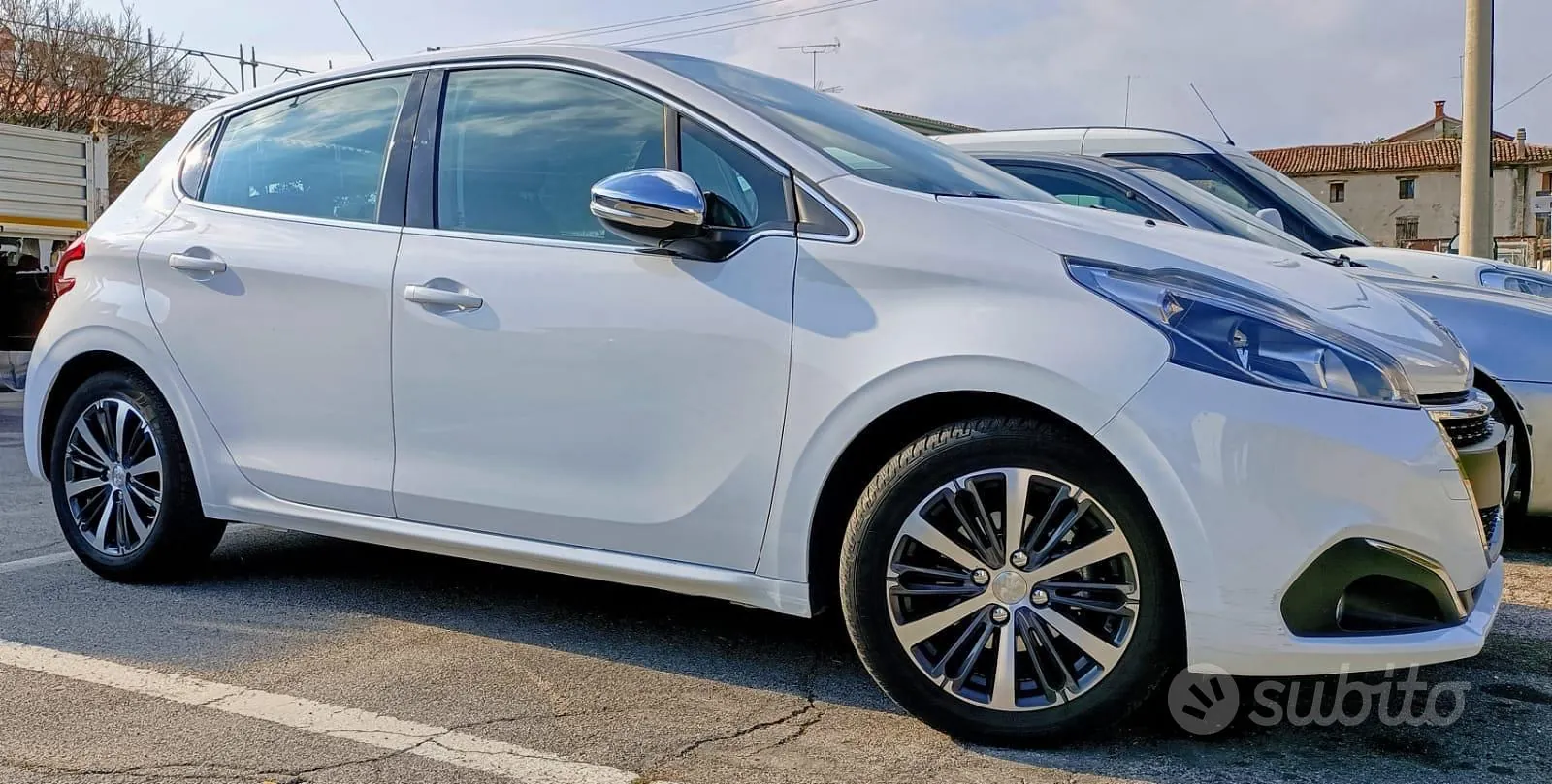 Peugeot 208 2016 photo 3