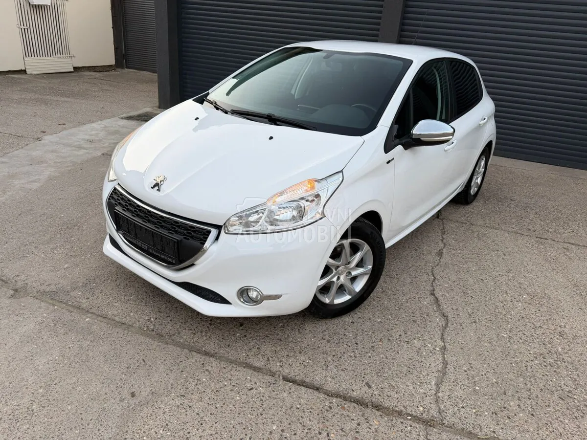 Peugeot 208