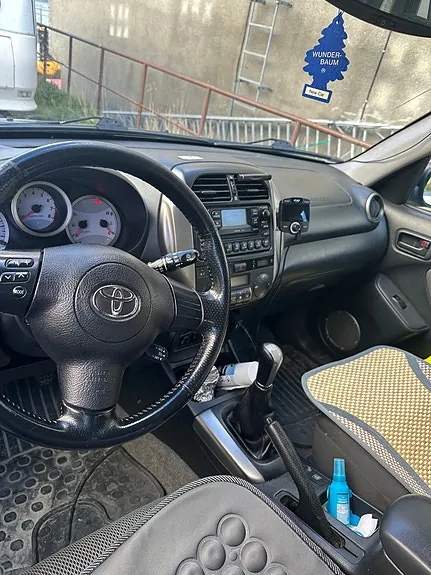 Toyota Rav4 2005 photo 5