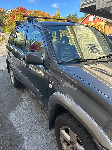 Toyota Rav4 2005 photo 2