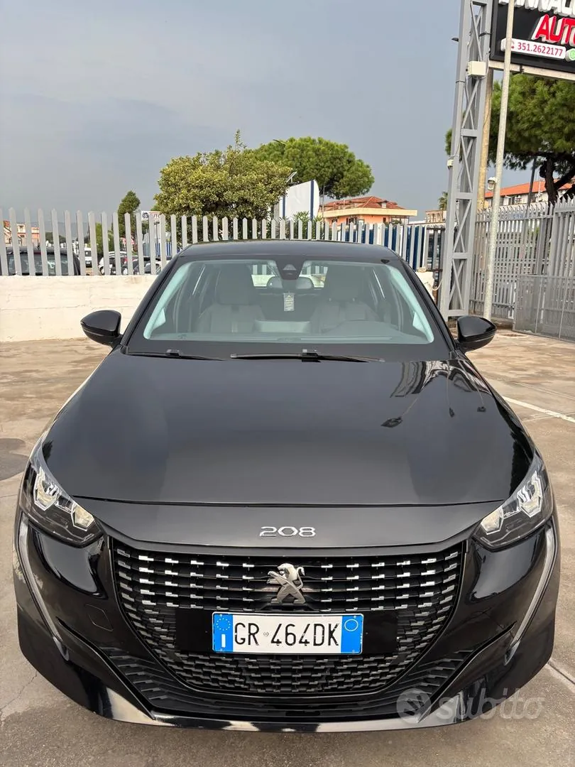 Peugeot 208