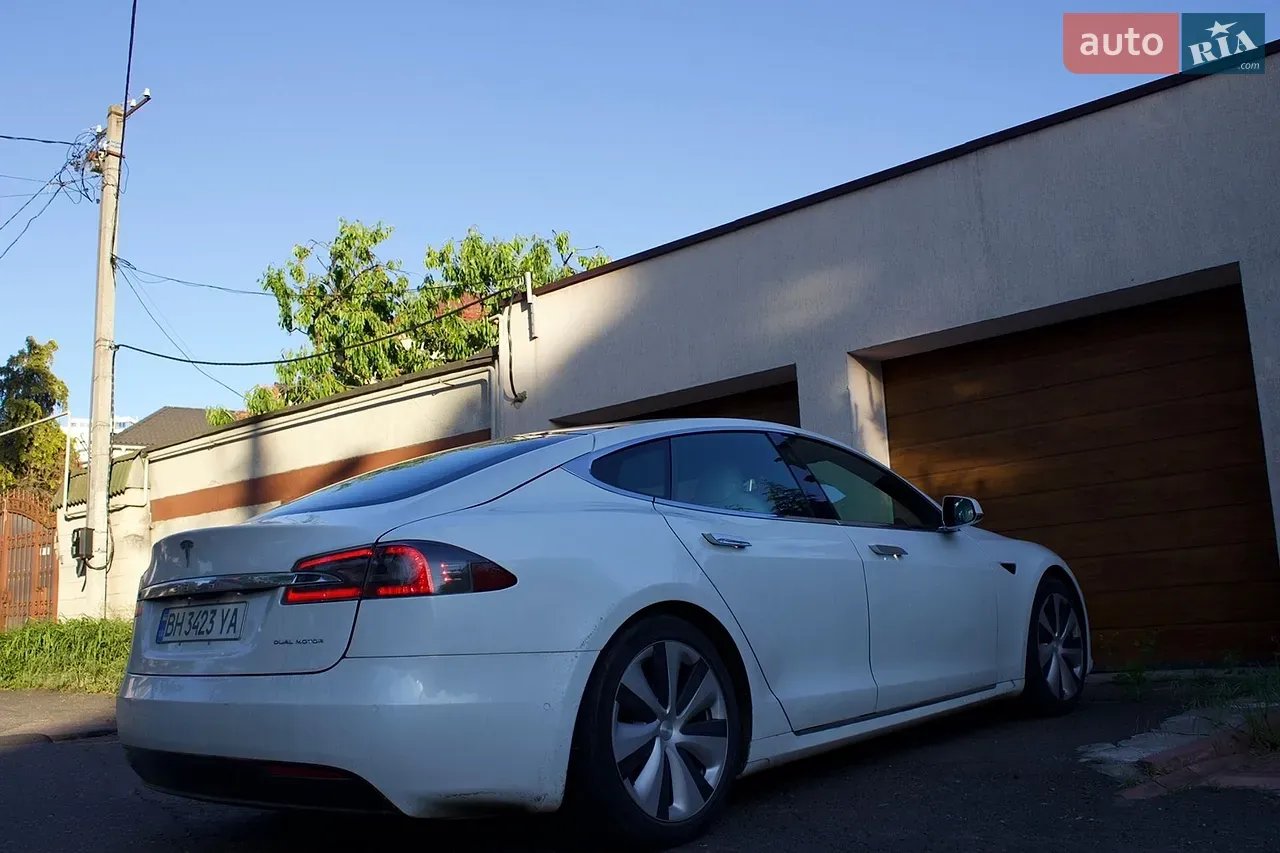 Tesla Model S 2020 photo 4