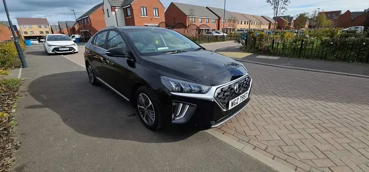 Hyundai Ioniq 2022 photo 2