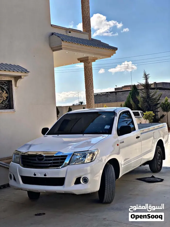 Toyota Hilux 2013 photo 4