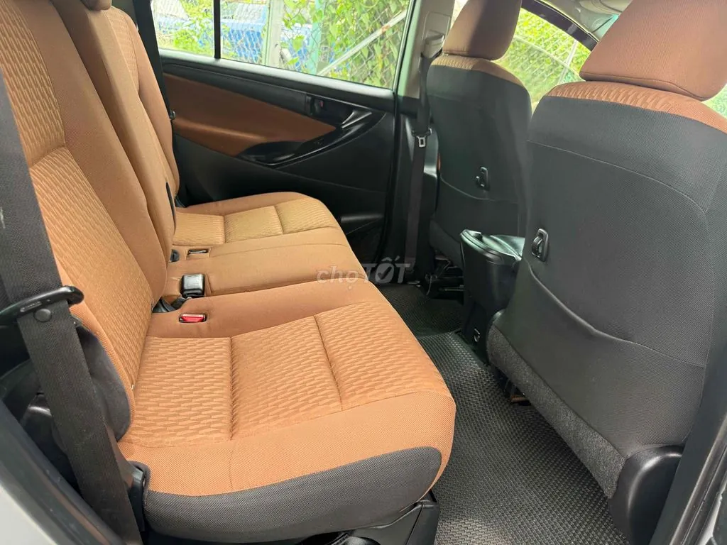 Toyota Innova 2017 photo 3