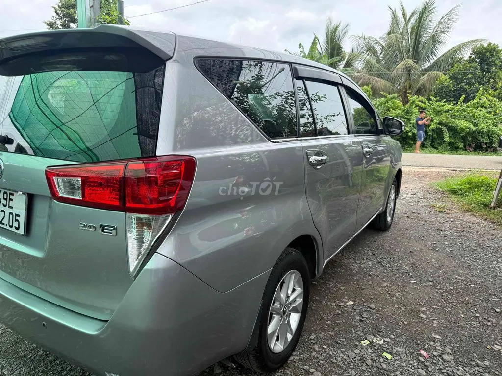 Toyota Innova 2017 photo 4